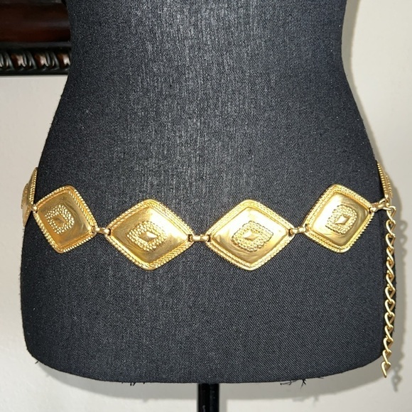 ESCADA Women’s Gilded Gold Tone Ornate Diamond Shaped Heavy Metal Designer Belt main image 11